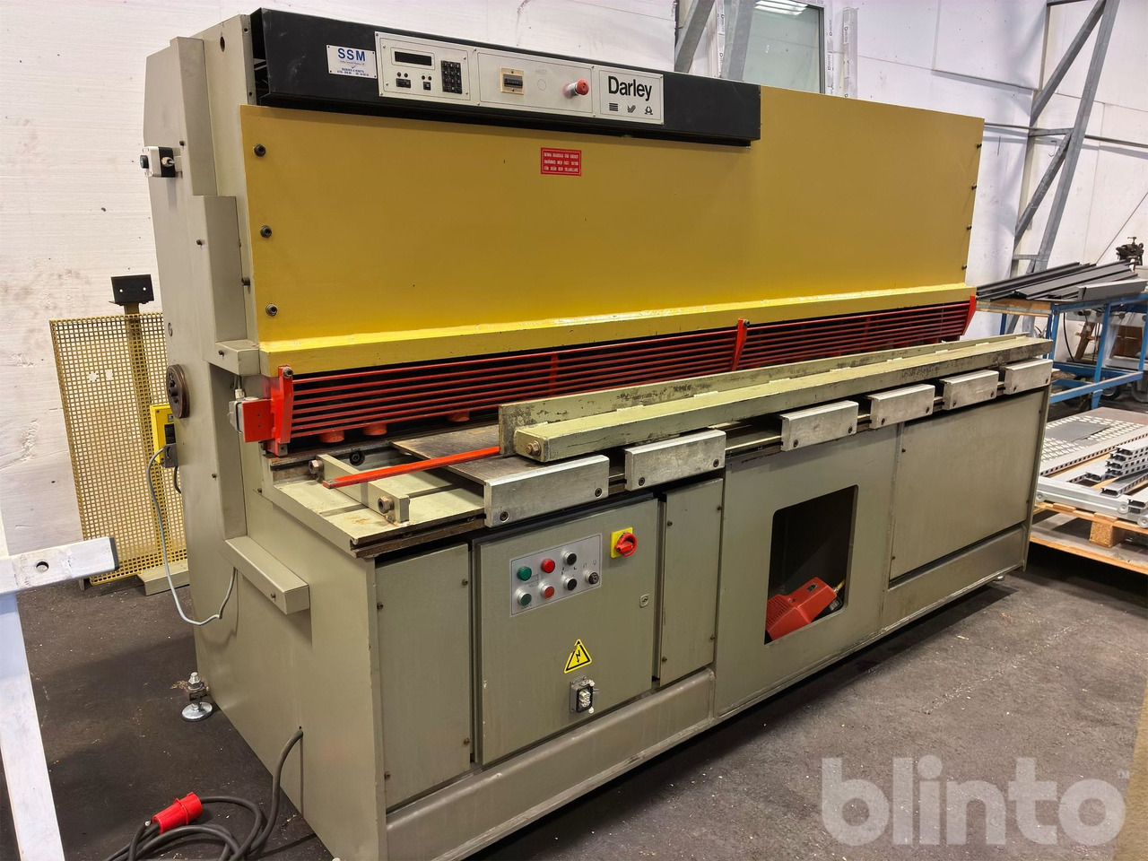 Darley 2500x4 - Machine tool: picture 2 Darley 2500x4 - Machine tool: picture 2
