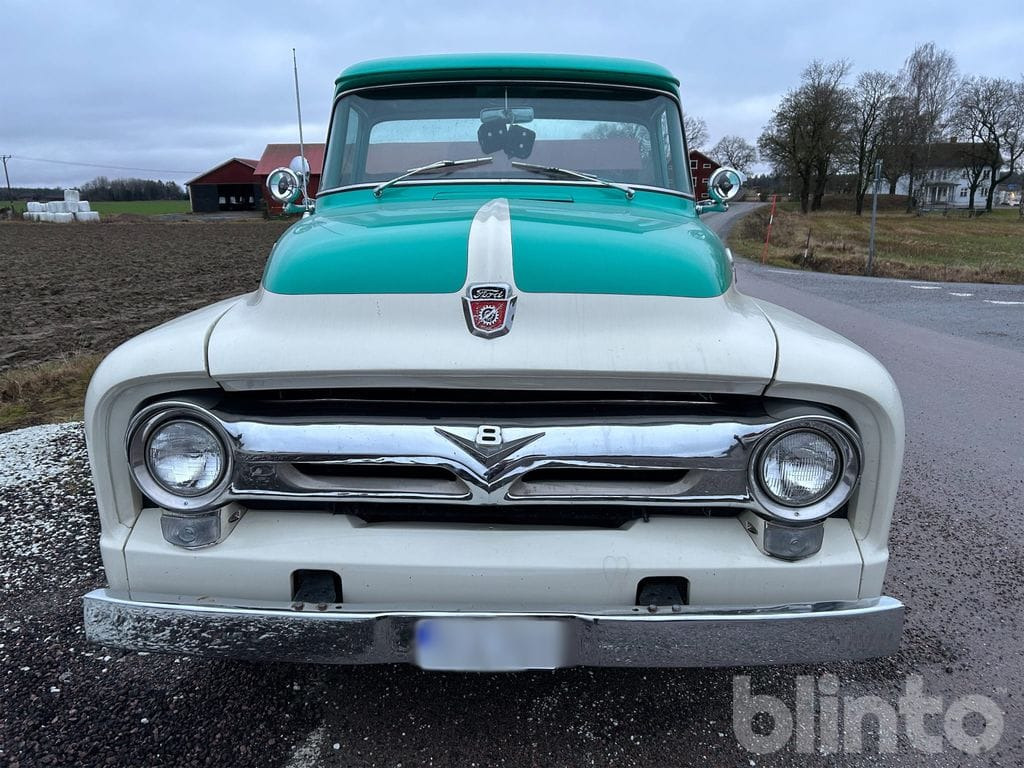 Ford F350 - Autotransporter truck: picture 2 Ford F350 - Autotransporter truck: picture 2