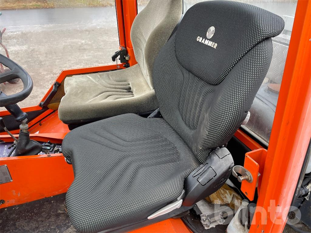 Snow removal vehicle Holder 524: picture 18