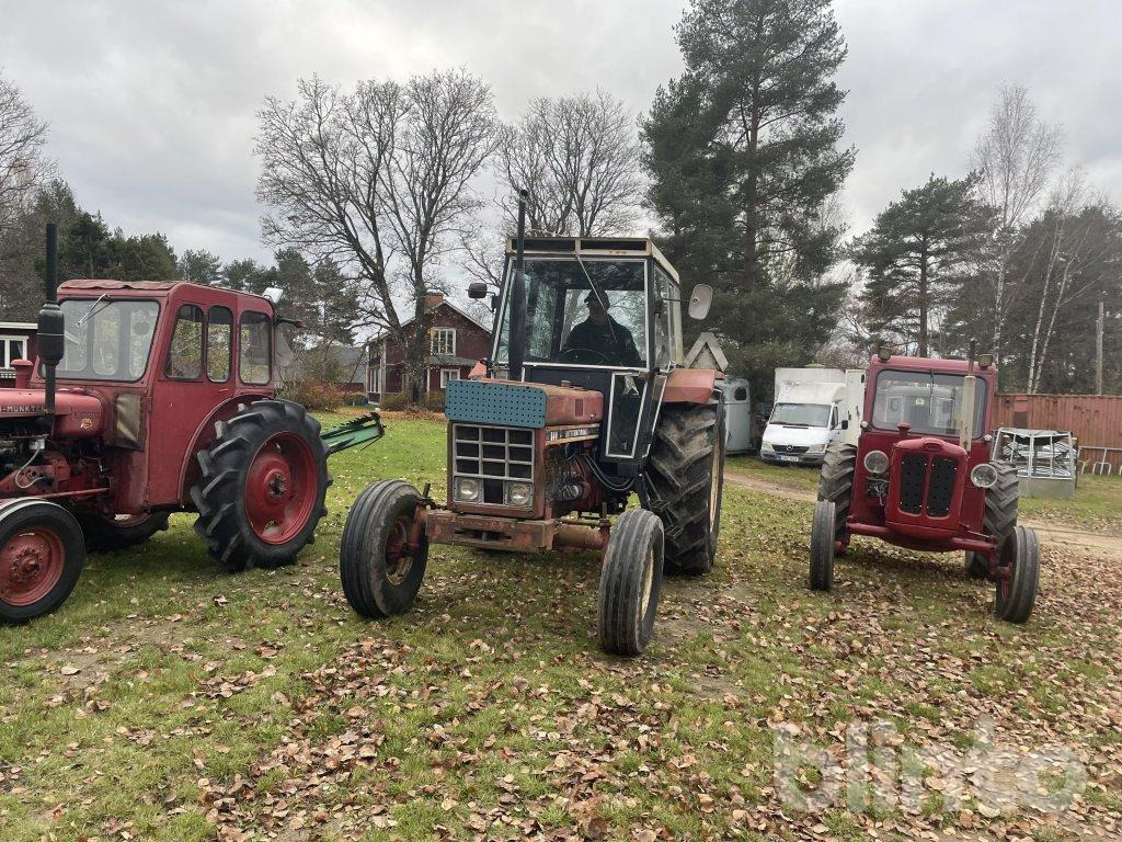 INTERNATIONAL 844 - Farm tractor: picture 1 INTERNATIONAL 844 - Farm tractor: picture 1