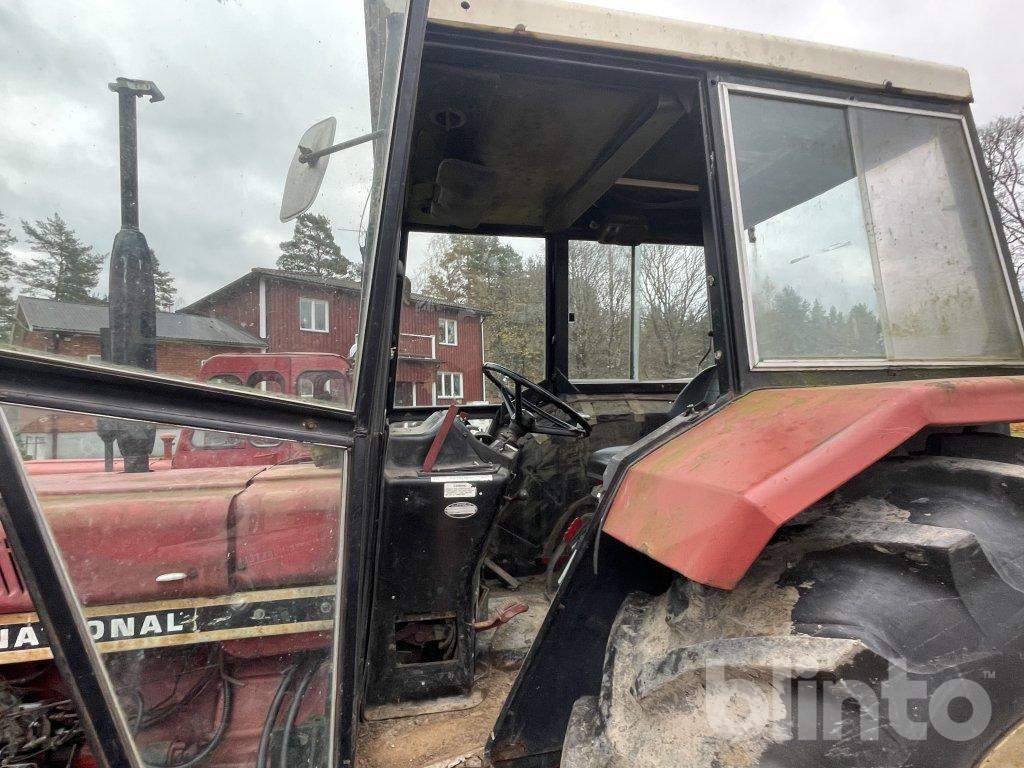 Farm tractor INTERNATIONAL 844: picture 28 Farm tractor INTERNATIONAL 844: picture 28