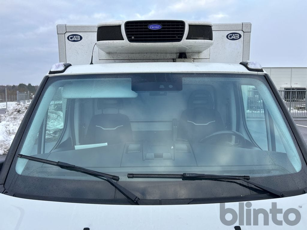 Refrigerated delivery van Iveco Daily 35-140 - Carrier Pulsor 400: picture 9