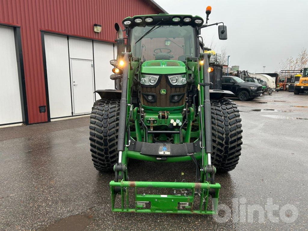 John Deere 6125R - Farm tractor: picture 2 John Deere 6125R - Farm tractor: picture 2