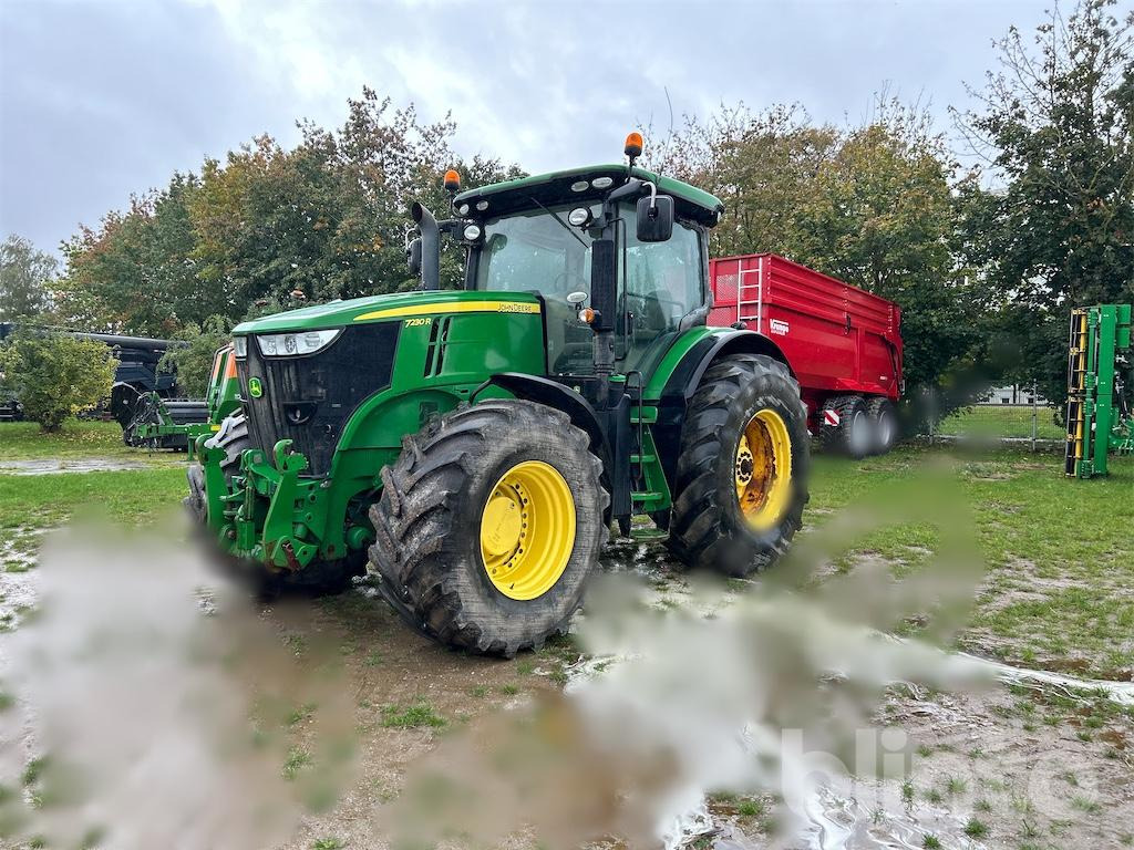 John Deere 7230 R (2015) - Farm tractor: picture 1 John Deere 7230 R (2015) - Farm tractor: picture 1