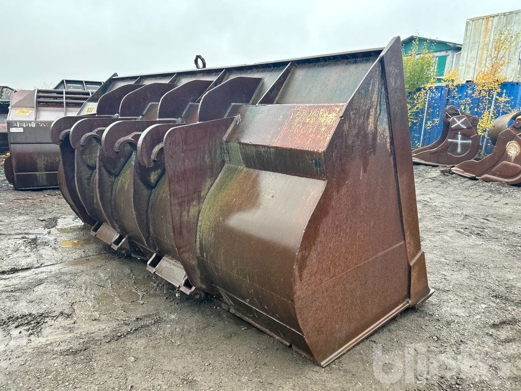 Lastarskopa 3900mm - Loader bucket: picture 5 Lastarskopa 3900mm - Loader bucket: picture 5