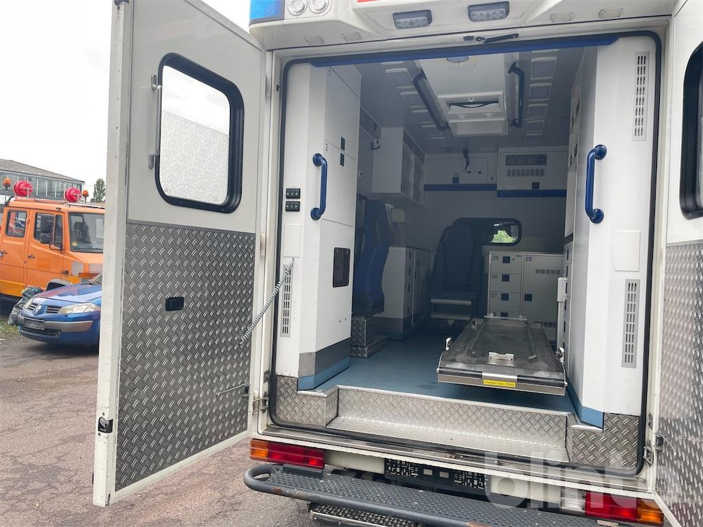 Ambulance Mercedes Benz Sprinter: picture 48