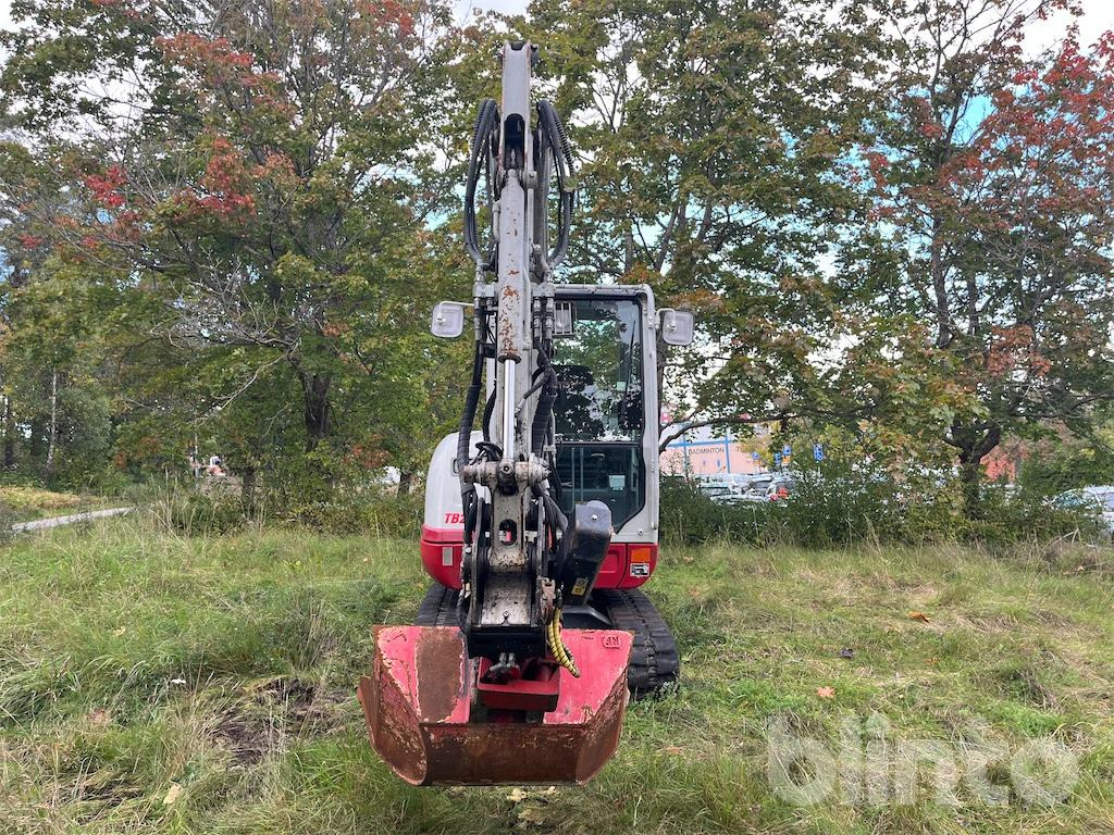 Minigrävare Takeuchi TB 230 med rototilt samt 2 skopor - Crawler excavator: picture 2 Minigrävare Takeuchi TB 230 med rototilt samt 2 skopor - Crawler excavator: picture 2