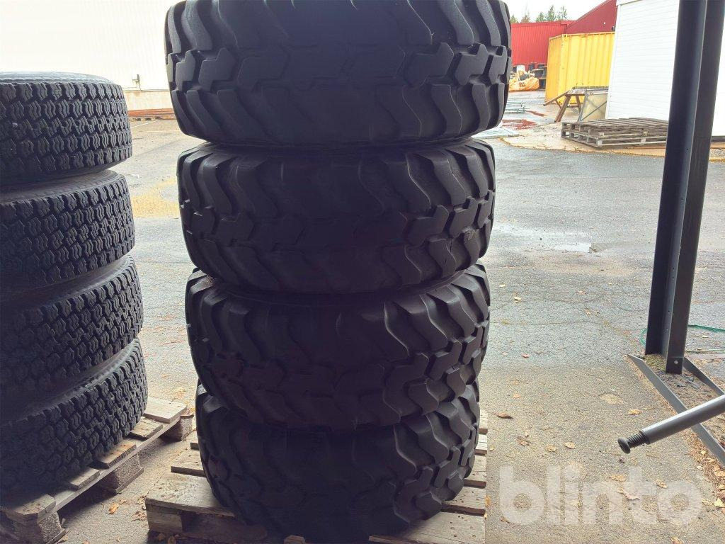 Mitas 405/70 R 20 - Wheel and tire package: picture 4 Mitas 405/70 R 20 - Wheel and tire package: picture 4