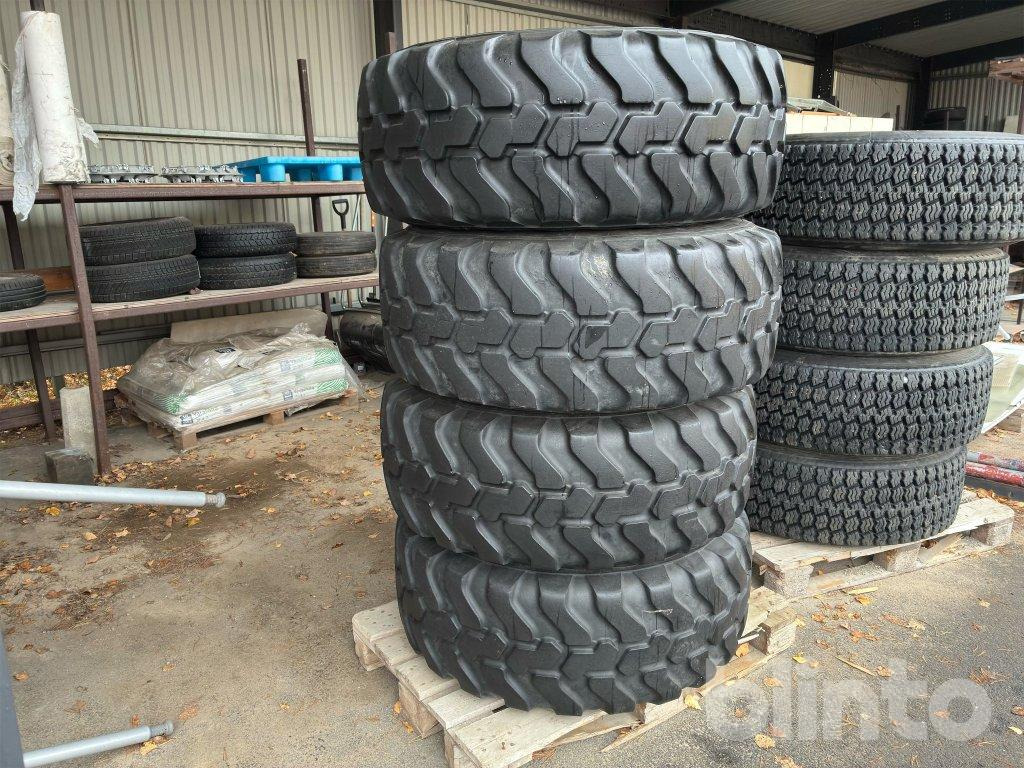 Mitas 405/70 R 20 - Wheel and tire package: picture 2 Mitas 405/70 R 20 - Wheel and tire package: picture 2
