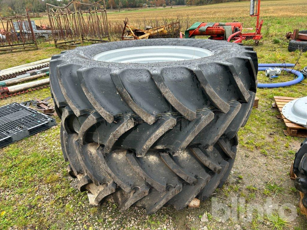 Mitas 600/65 R38 - Wheel and tire package for Farm tractor: picture 4 Mitas 600/65 R38 - Wheel and tire package for Farm tractor: picture 4