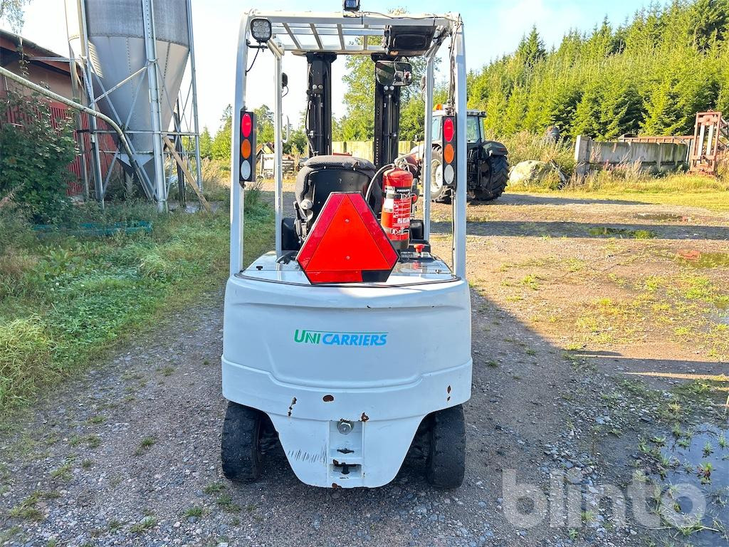 OX2-25 - Electric forklift: picture 5 OX2-25 - Electric forklift: picture 5