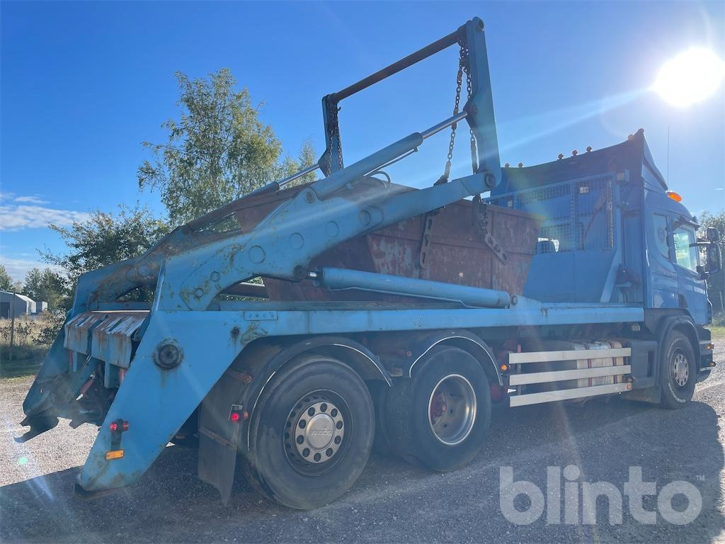 SCANIA P420 LB6X2 4HNB - Skip loader truck: picture 3 SCANIA P420 LB6X2 4HNB - Skip loader truck: picture 3