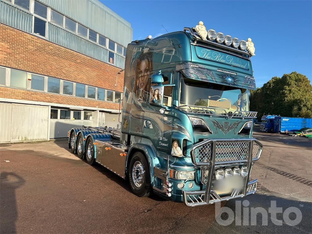 SCANIA R560LB 8X4 med HIAB 24T krok - Hook lift truck: picture 1 SCANIA R560LB 8X4 med HIAB 24T krok - Hook lift truck: picture 1