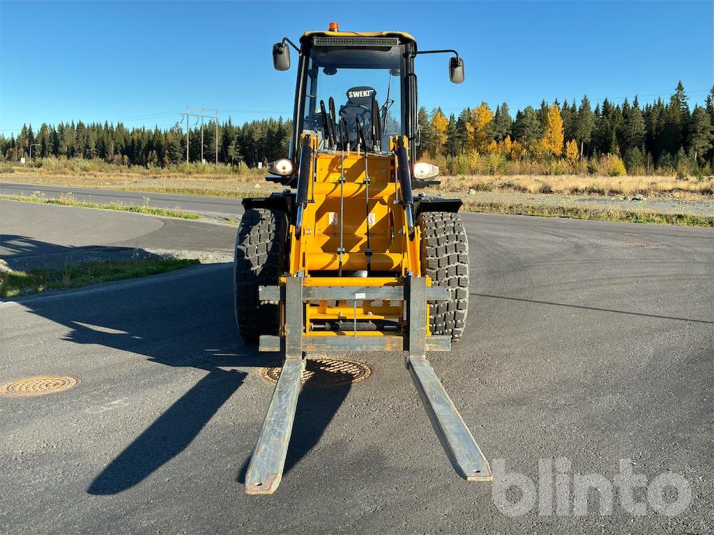 Swekip 2050 inklusive långgafflar och planeringsskopa - Wheel loader: picture 2 Swekip 2050 inklusive långgafflar och planeringsskopa - Wheel loader: picture 2