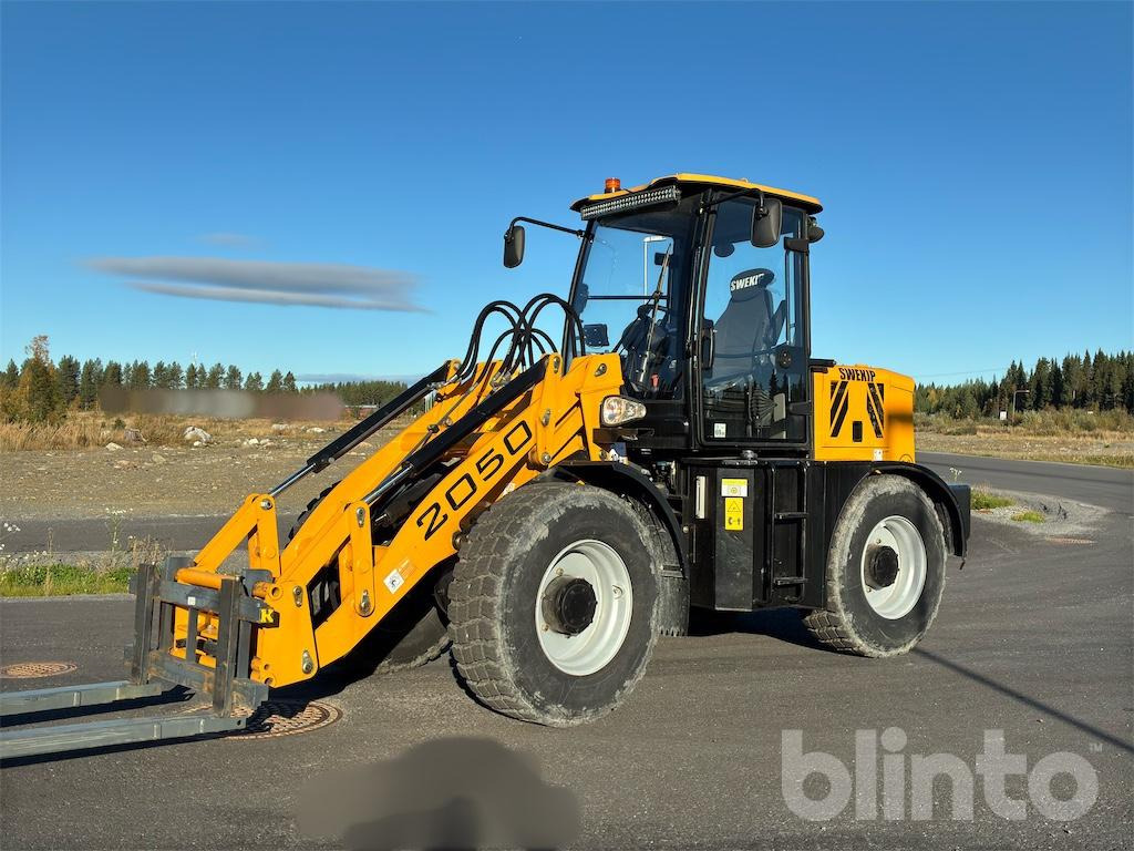 Swekip 2050 inklusive långgafflar och planeringsskopa - Wheel loader: picture 1 Swekip 2050 inklusive långgafflar och planeringsskopa - Wheel loader: picture 1