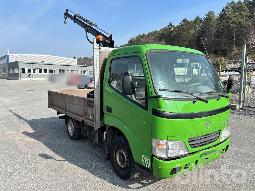 Toyota Dyna 100 2,5 TD - Dropside/ Flatbed truck, Crane truck: picture 4 Toyota Dyna 100 2,5 TD - Dropside/ Flatbed truck, Crane truck: picture 4