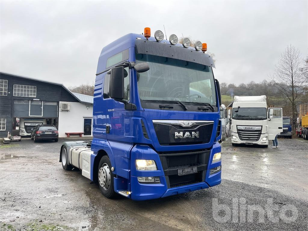 MAN TGX 18.440 - Tractor unit: picture 2 MAN TGX 18.440 - Tractor unit: picture 2