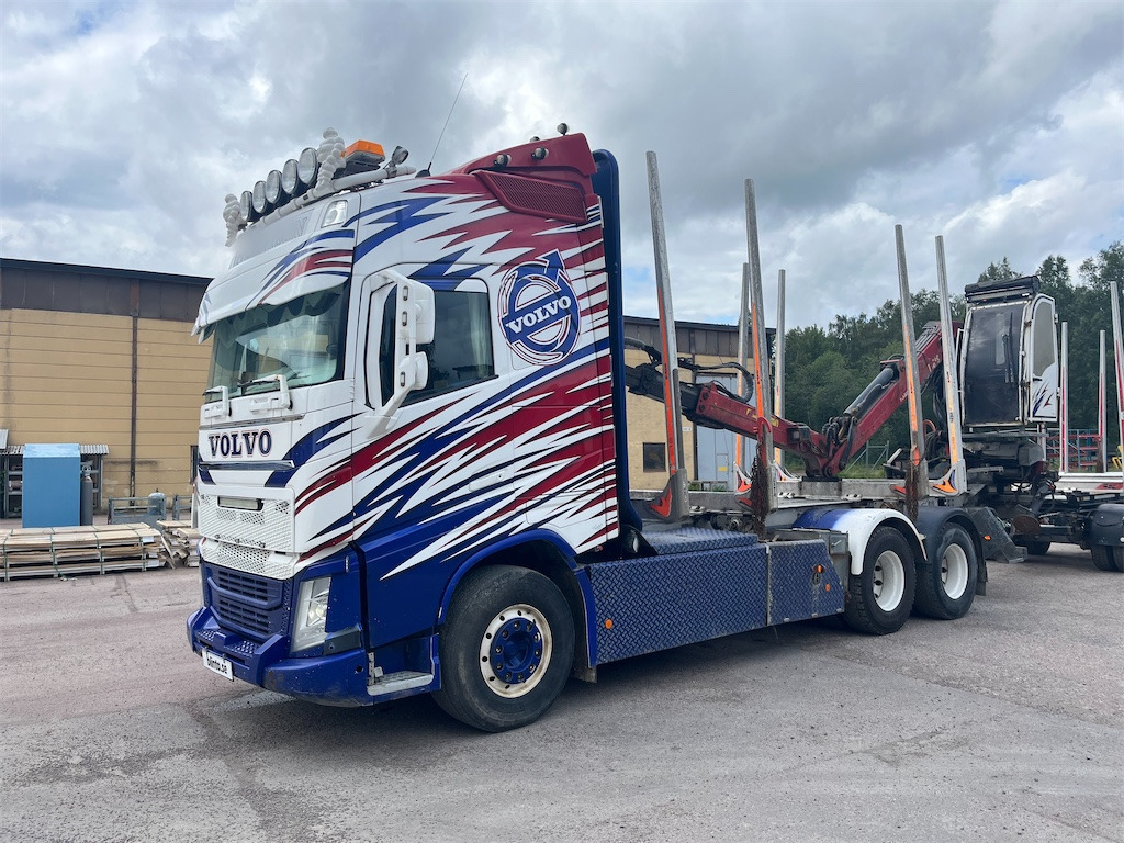 VOLVO FH 6*4 - Timber truck, Crane truck: picture 2 VOLVO FH 6*4 - Timber truck, Crane truck: picture 2