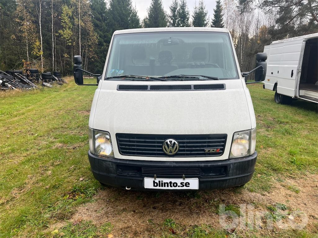 VW Transporter LT46 TDI - Mini artic tractor unit, Autotransporter semi-trailer: picture 2 VW Transporter LT46 TDI - Mini artic tractor unit, Autotransporter semi-trailer: picture 2