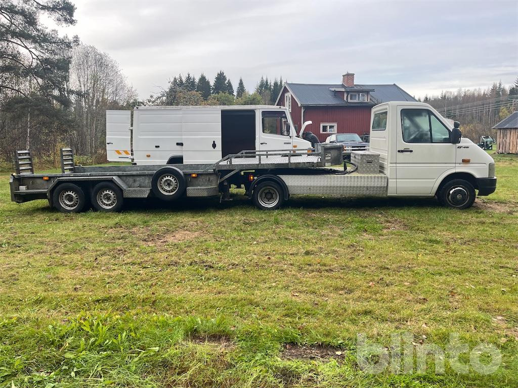 VW Transporter LT46 TDI - Mini artic tractor unit, Autotransporter semi-trailer: picture 4 VW Transporter LT46 TDI - Mini artic tractor unit, Autotransporter semi-trailer: picture 4