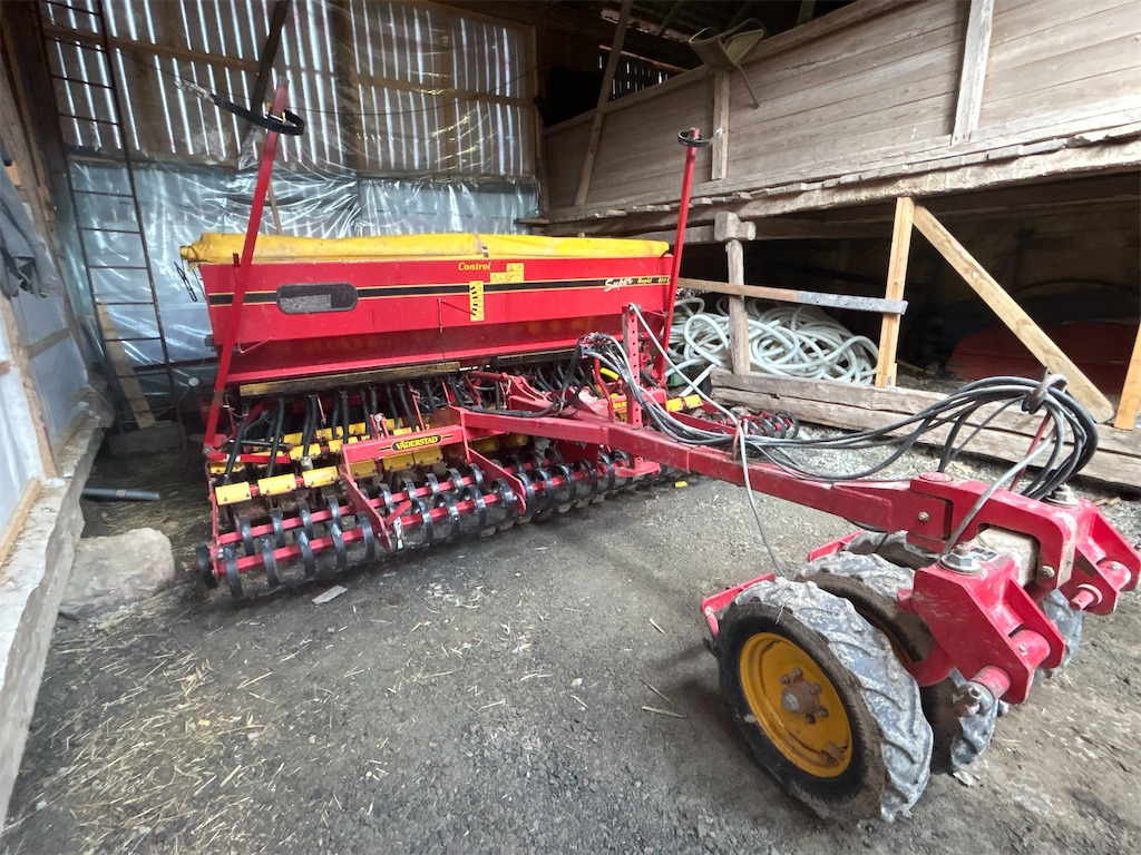 Väderstad super rapid 400C - Seed drill: picture 3 Väderstad super rapid 400C - Seed drill: picture 3