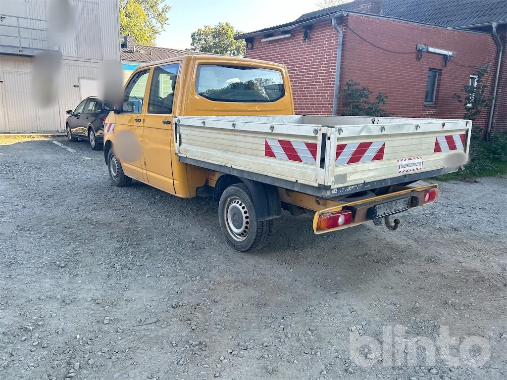 Volkswagen T5 (2010) - Open body delivery van, Combi van: picture 4 Volkswagen T5 (2010) - Open body delivery van, Combi van: picture 4