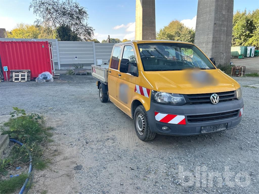 Volkswagen T5 (2010) - Open body delivery van, Combi van: picture 2 Volkswagen T5 (2010) - Open body delivery van, Combi van: picture 2