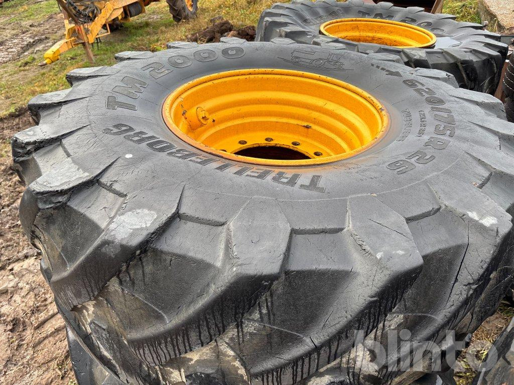 Volvo BM 6300 - Wheel and tire package: picture 5 Volvo BM 6300 - Wheel and tire package: picture 5