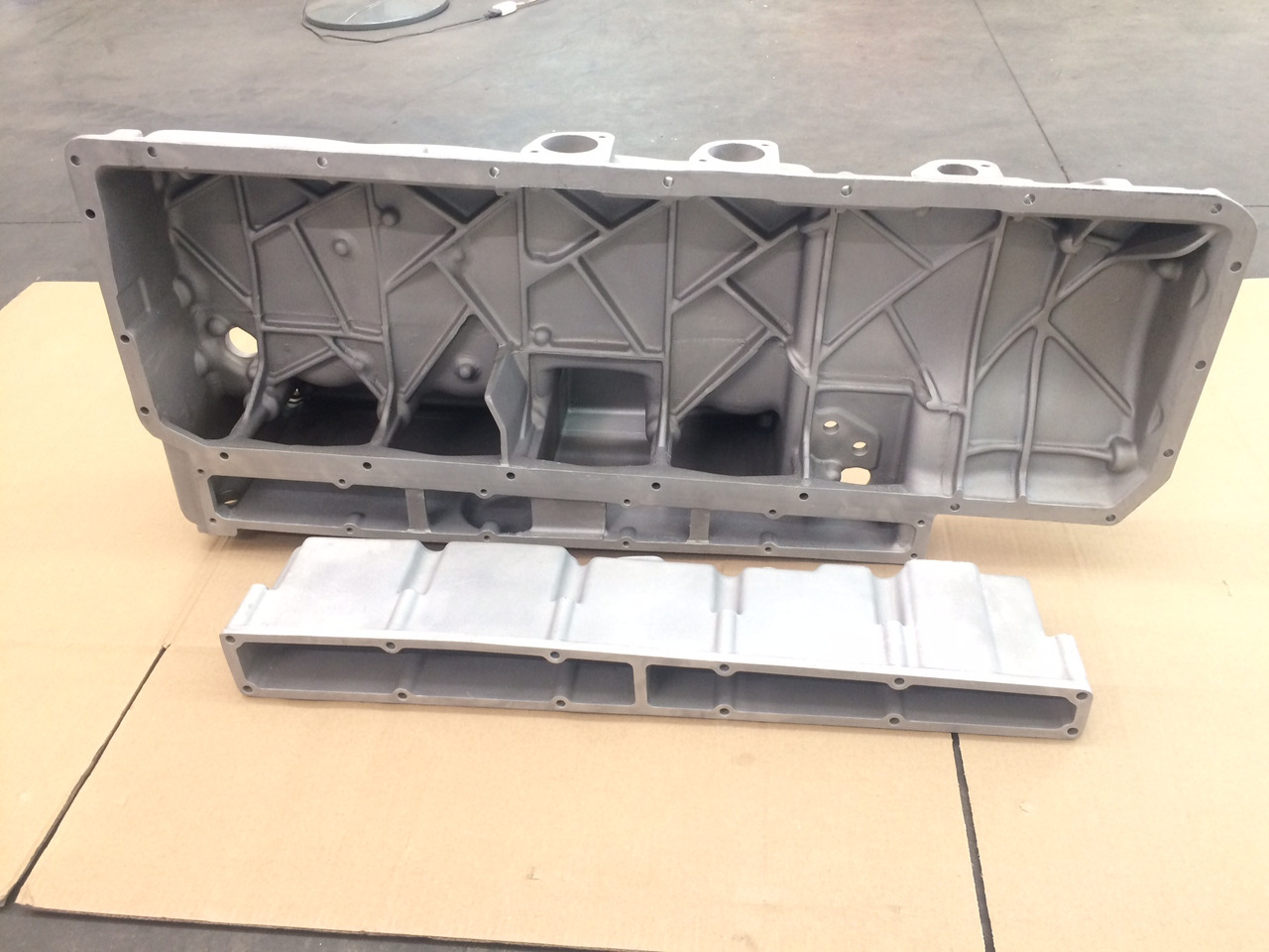 COPPA OLIO MAN 51058015690 + COPERCHIO COPPA OLIO MAN 51058200086 - Oil pan: picture 4 COPPA OLIO MAN 51058015690 + COPERCHIO COPPA OLIO MAN 51058200086 - Oil pan: picture 4