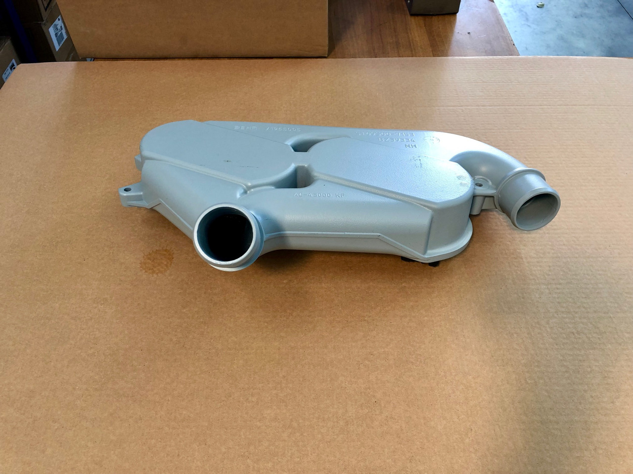 RADIATORE ARIA COMBURENTE - MOTORI MAN D0836LOH - Common Rail - EURO 6 - Cooling system for Truck: picture 2 RADIATORE ARIA COMBURENTE - MOTORI MAN D0836LOH - Common Rail - EURO 6 - Cooling system for Truck: picture 2