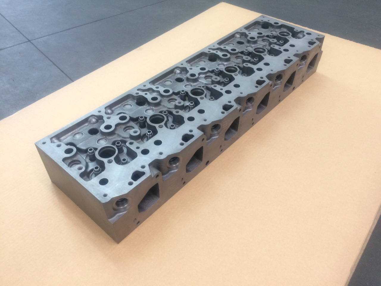 TESTATA CILINDRO - MAN 51031006095 - MOTORE MAN D0836 Common Rail - Motorhead: picture 2 TESTATA CILINDRO - MAN 51031006095 - MOTORE MAN D0836 Common Rail - Motorhead: picture 2