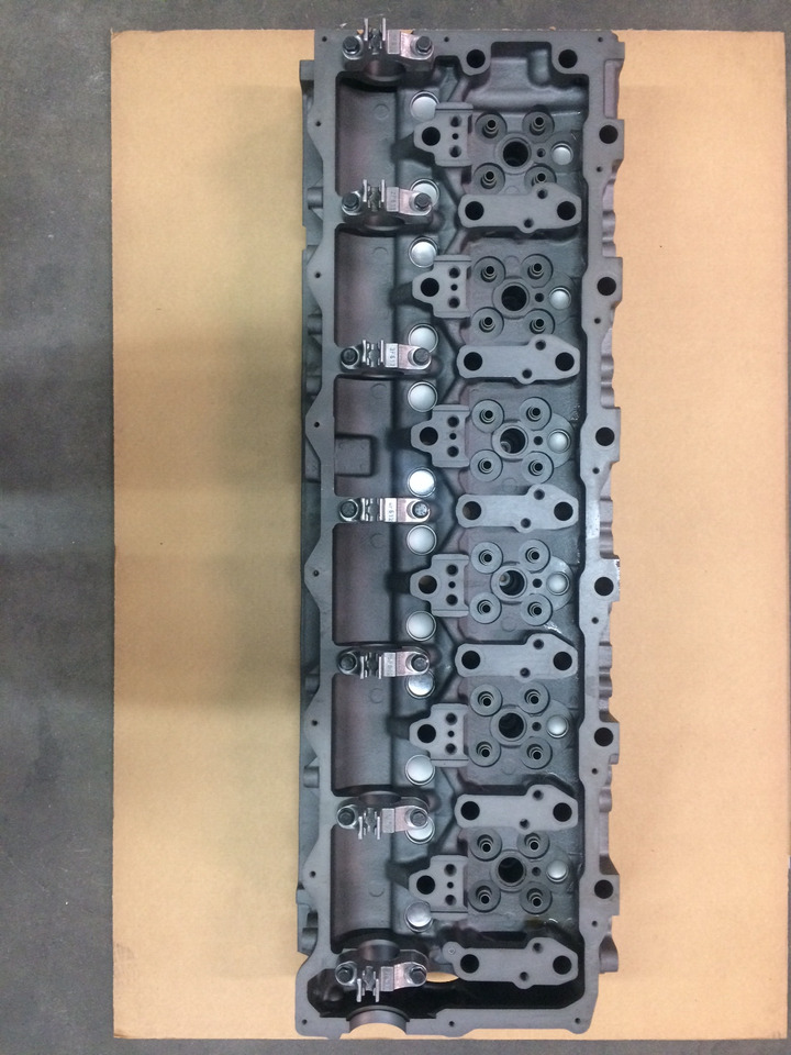 TESTATE MOTORI MAN D2066 - D2676 - NUDE / COMPLETE DI VALVOLE - Motorhead for Truck: picture 2 TESTATE MOTORI MAN D2066 - D2676 - NUDE / COMPLETE DI VALVOLE - Motorhead for Truck: picture 2