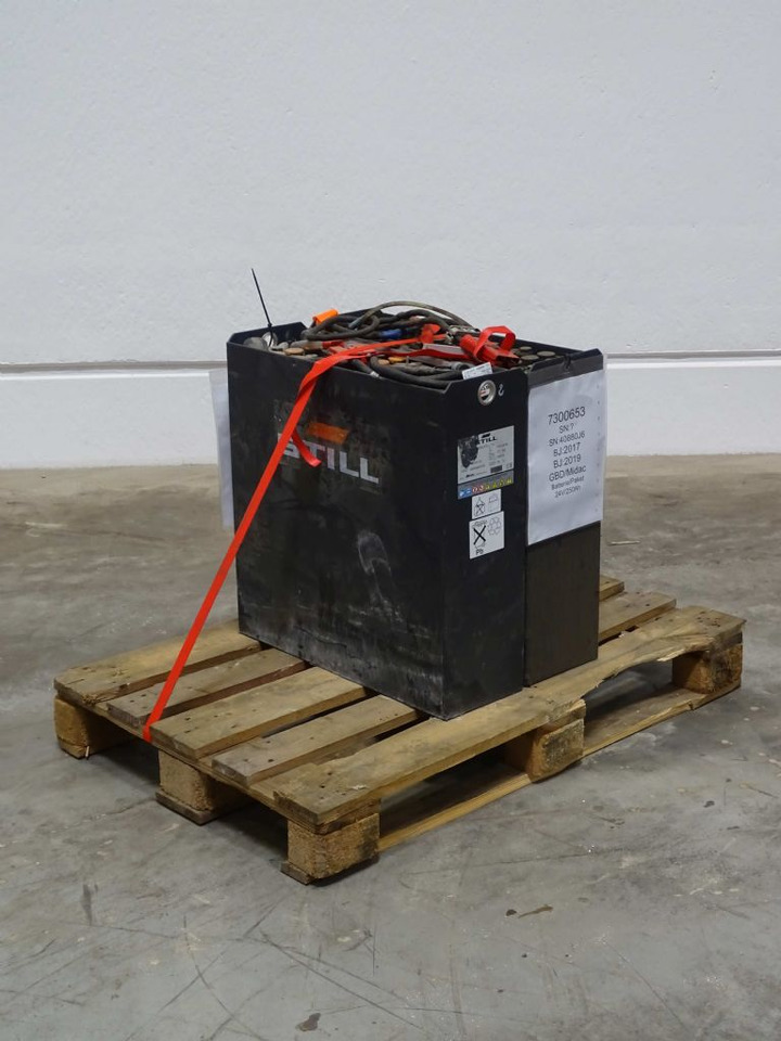 Weitere 2XBATTERIEN - Construction machinery: picture 3 Weitere 2XBATTERIEN - Construction machinery: picture 3