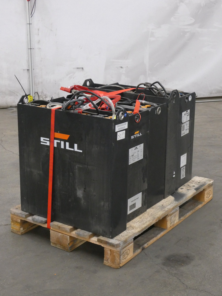 Weitere 5XBATTERIEN - Construction machinery: picture 1 Weitere 5XBATTERIEN - Construction machinery: picture 1