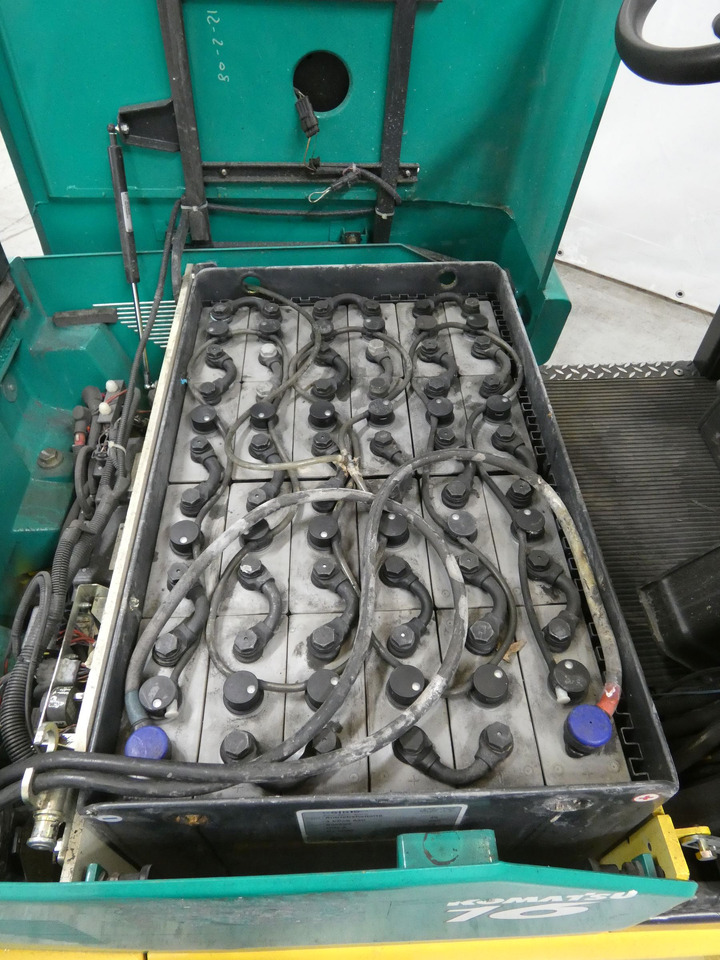 Komatsu FB16M-ZR - Electric forklift: picture 3 Komatsu FB16M-ZR - Electric forklift: picture 3