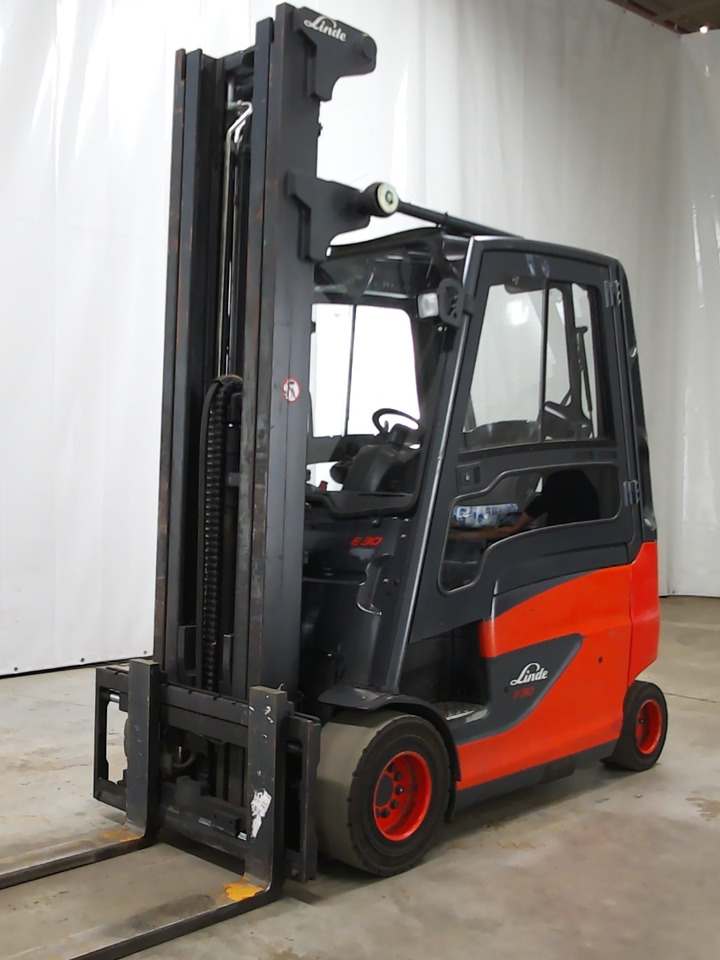 Linde E30HL-01/600 - Electric forklift: picture 1 Linde E30HL-01/600 - Electric forklift: picture 1