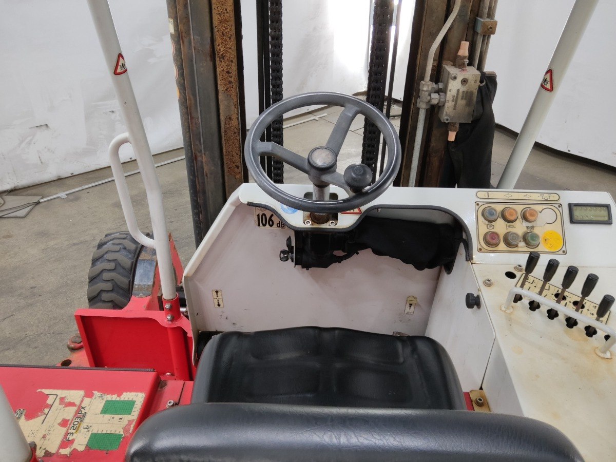 Palfinger F3-203PX - Diesel forklift: picture 3 Palfinger F3-203PX - Diesel forklift: picture 3