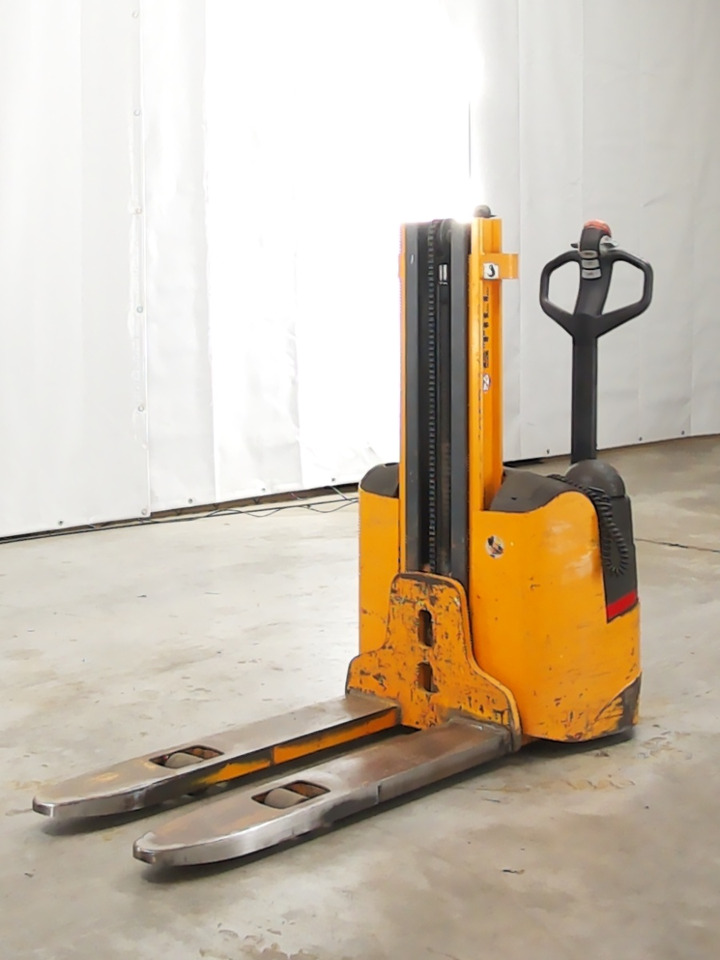 Still EGV10 - Stacker: picture 1 Still EGV10 - Stacker: picture 1