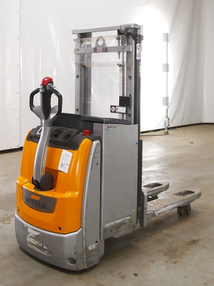 Still EXD20 - Stacker: picture 2 Still EXD20 - Stacker: picture 2