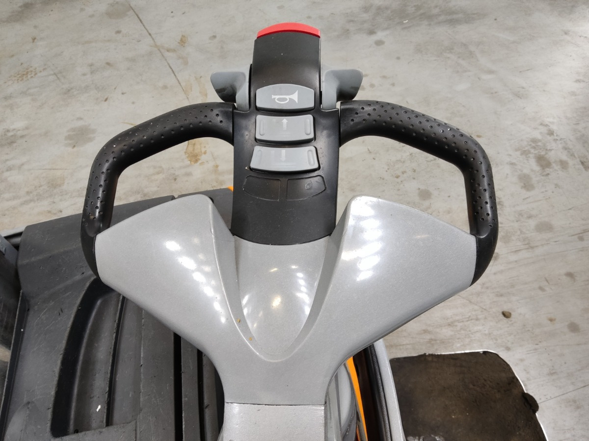 Still EXV-SF14 - Stacker: picture 3 Still EXV-SF14 - Stacker: picture 3