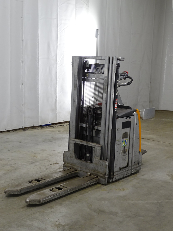 Still EXV-SF16 - Stacker: picture 1 Still EXV-SF16 - Stacker: picture 1