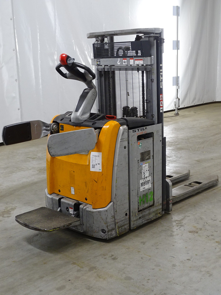 Still EXV-SF16 - Stacker: picture 2 Still EXV-SF16 - Stacker: picture 2