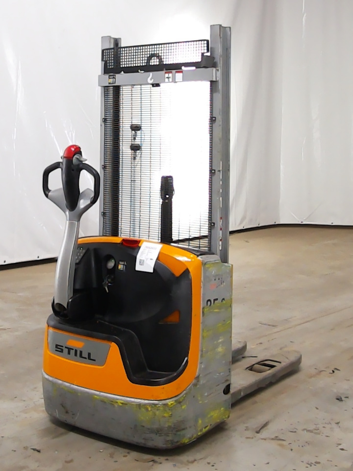 Still EXV10 - Stacker: picture 2 Still EXV10 - Stacker: picture 2