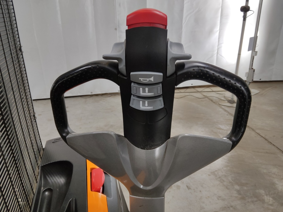 Still EXV10 - Stacker: picture 3 Still EXV10 - Stacker: picture 3