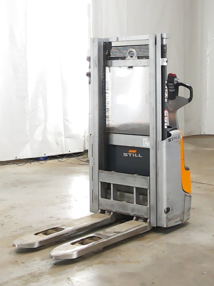 Still EXV12 - Stacker: picture 1 Still EXV12 - Stacker: picture 1