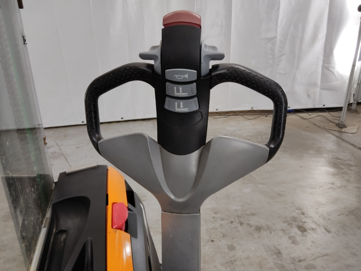 Still EXV12 - Stacker: picture 3 Still EXV12 - Stacker: picture 3