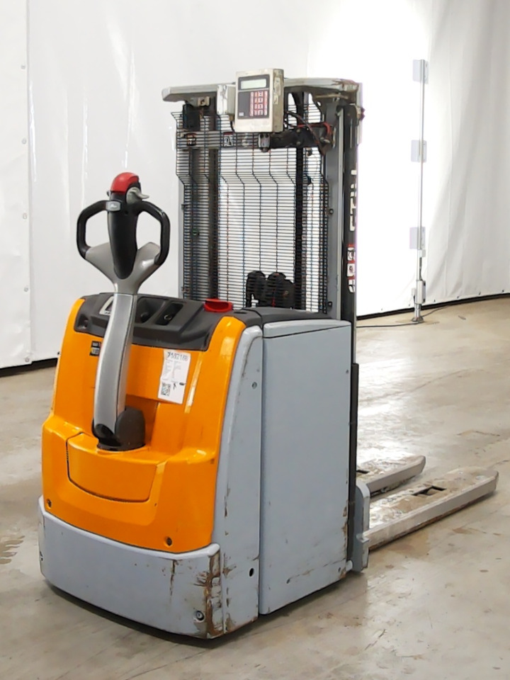 Still EXV14I - Stacker: picture 2 Still EXV14I - Stacker: picture 2