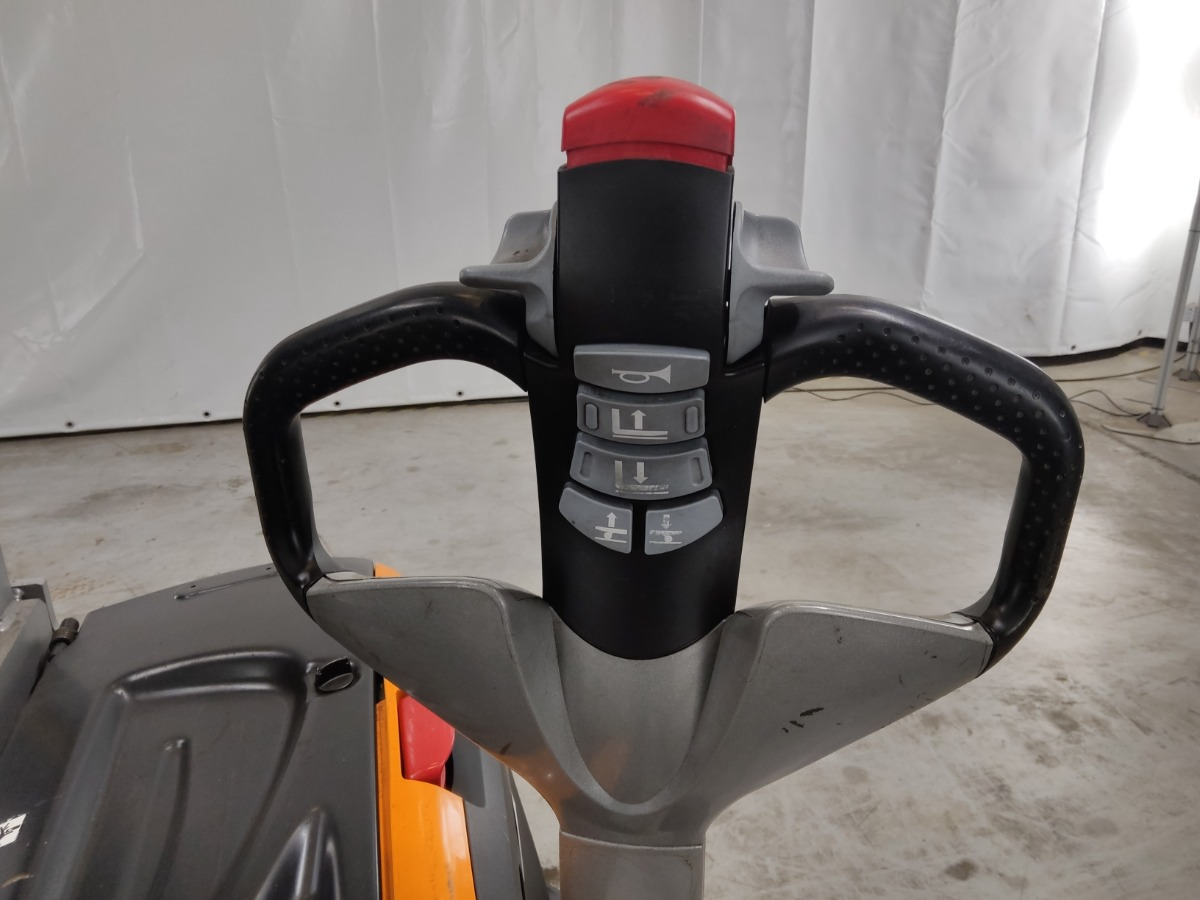 Still EXV14IC - Stacker: picture 3 Still EXV14IC - Stacker: picture 3