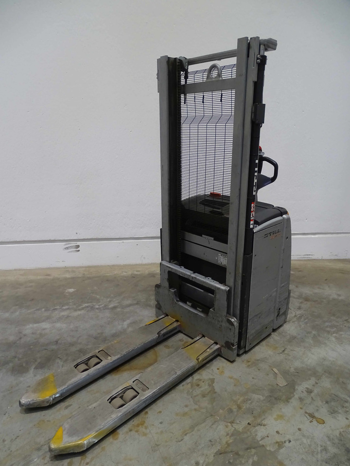 Still EXV16 - Stacker: picture 1 Still EXV16 - Stacker: picture 1