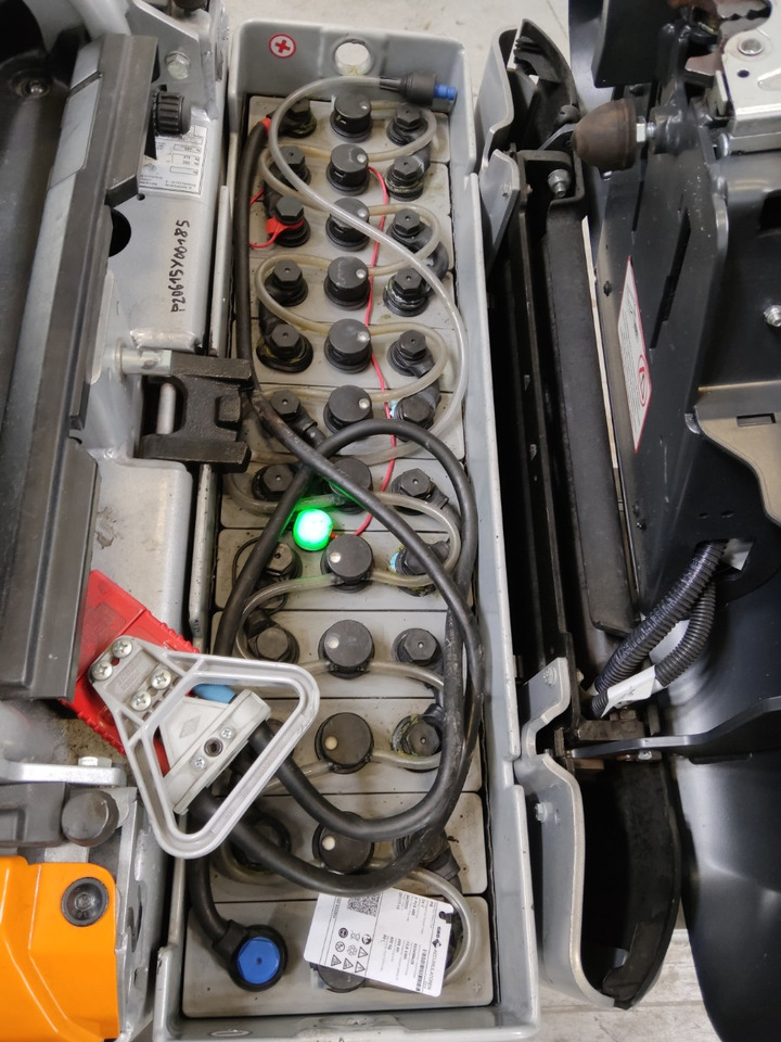 Still LTX50 - Tow tractor: picture 4 Still LTX50 - Tow tractor: picture 4